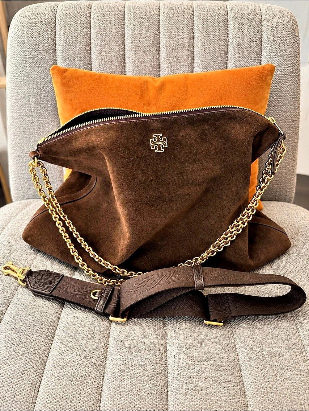 Tory Burch Britten Suede Large Zip Shoulder Bag Suede Shoulder Bag in Brown NWT